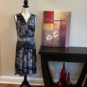 Sleeveless Black & White Printed Midi Wrap Dress